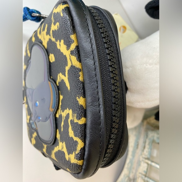 Coach x Disney Dumbo Limited Edition Pouch - Picture 5 of 14